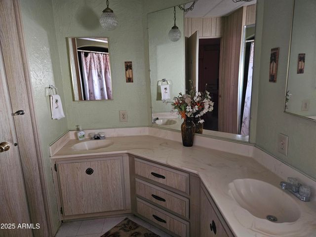 654 E Ranch Road 53, San Tan Valley, AZ 85140