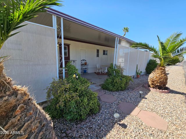 654 E Ranch Road 53, San Tan Valley, AZ 85140