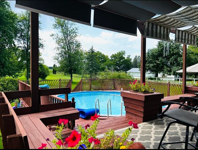 1408 S Huron Road, Kawkawlin, MI 48631