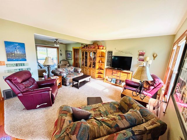 1408 S Huron Road, Kawkawlin, MI 48631