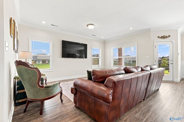 211 Goldie Court, New Market, AL 35761
