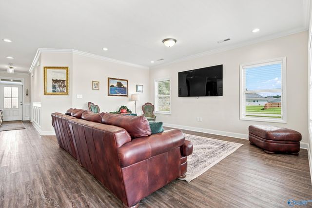 211 Goldie Court, New Market, AL 35761