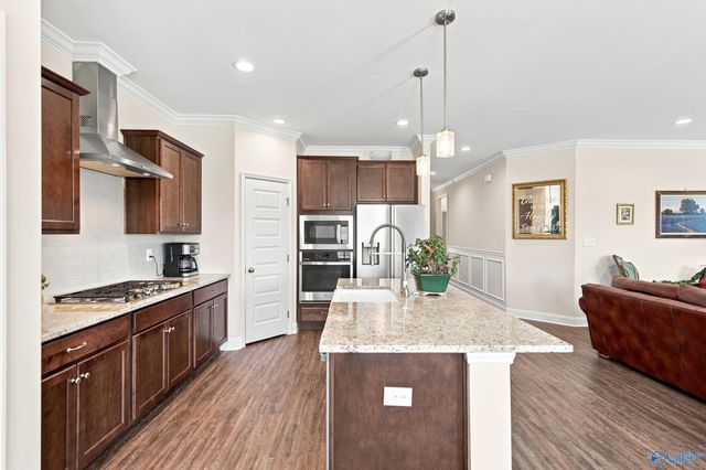 211 Goldie Court, New Market, AL 35761