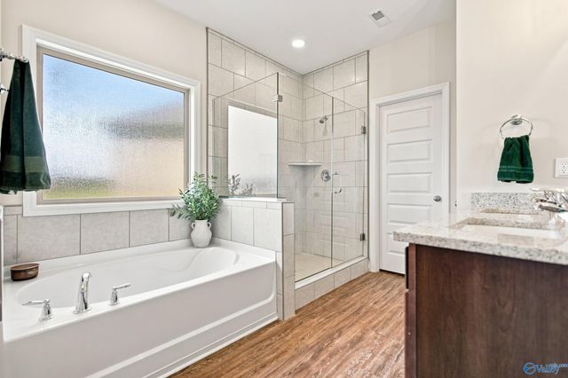 211 Goldie Court, New Market, AL 35761