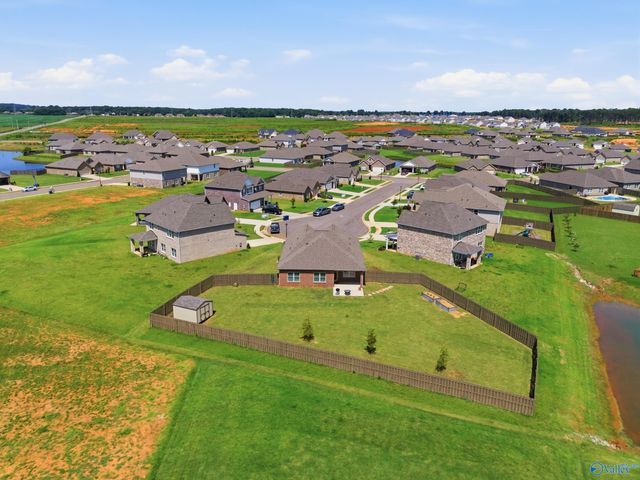 211 Goldie Court, New Market, AL 35761