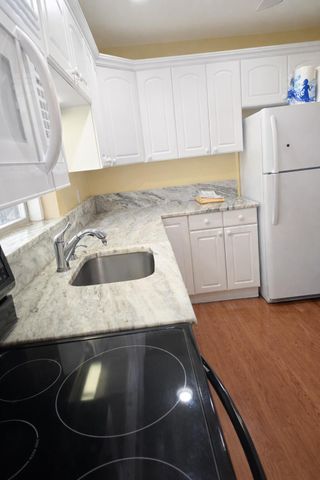 3940 NW 42nd Avenue 221, Lauderdale Lakes, FL 33319