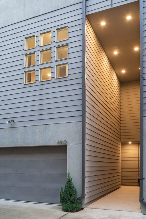 4610 Steel Street, Dallas, TX 75219