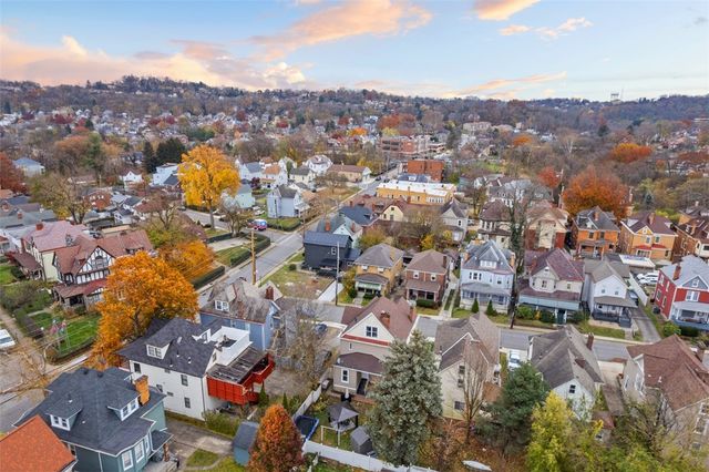 10 Hawthorne Ave, Crafton, PA 15205