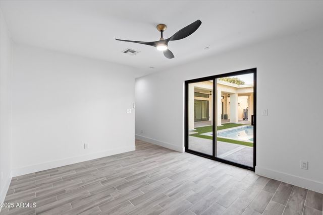 7225 E HARMONT Drive, Scottsdale, AZ 85258