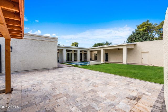 7225 E HARMONT Drive, Scottsdale, AZ 85258