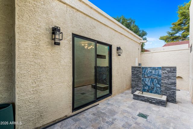 7225 E HARMONT Drive, Scottsdale, AZ 85258
