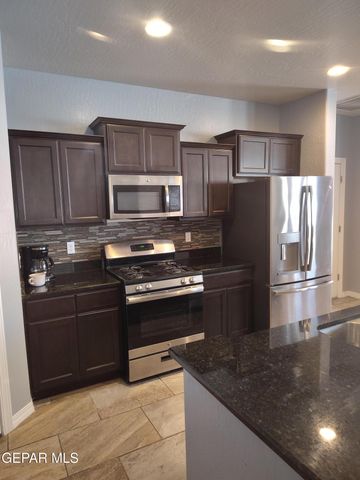 125 S Manzanita Drive, El Paso, TX 79928