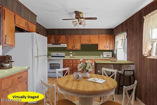 403 Hickory St, Clinton, TN 37716