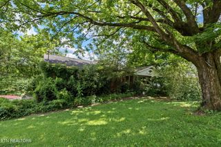 403 Hickory St, Clinton, TN 37716