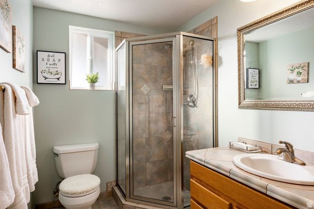 1096 E 380 N, Lindon, UT 84042