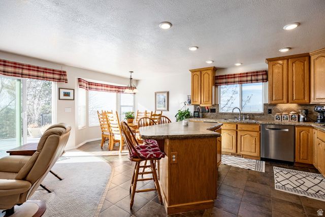 1096 E 380 N, Lindon, UT 84042