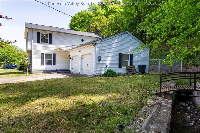 726 Lower Donally Road, Charleston, WV 25304