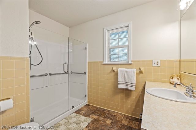 3009 Honeysuckle Drive, Sallisaw, OK 74955