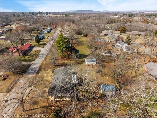 3009 Honeysuckle Drive, Sallisaw, OK 74955