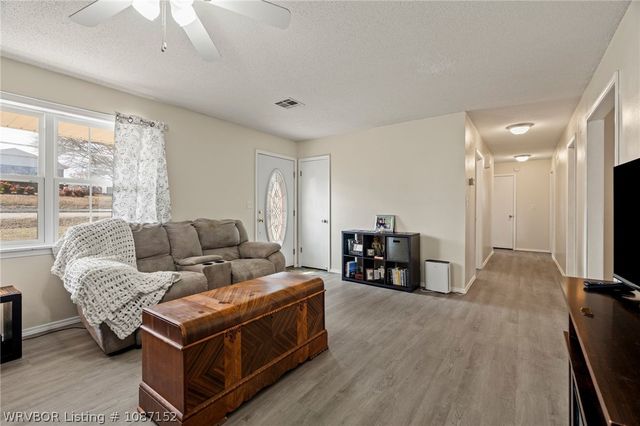 3009 Honeysuckle Drive, Sallisaw, OK 74955