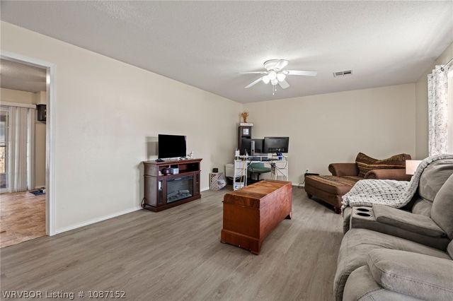 3009 Honeysuckle Drive, Sallisaw, OK 74955