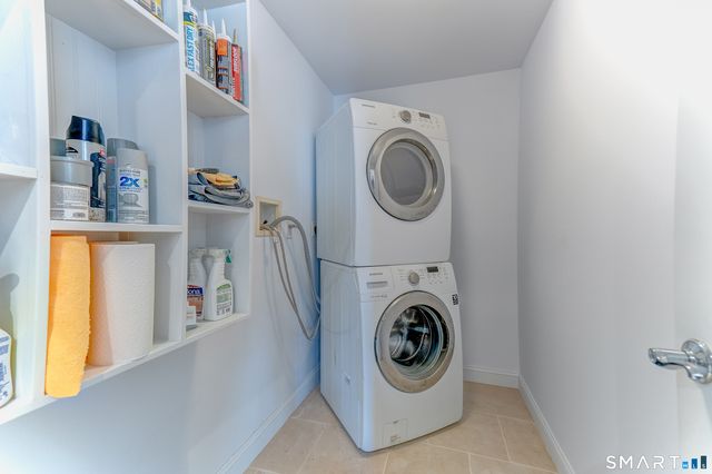 343 Beach Street APT 202, West Haven, CT 06516