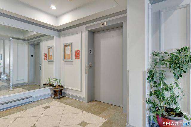 343 Beach Street APT 202, West Haven, CT 06516