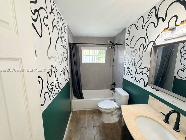 18711 NW 24th Ave, Miami Gardens, FL 33056