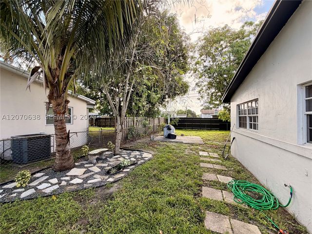 18711 NW 24th Ave, Miami Gardens, FL 33056