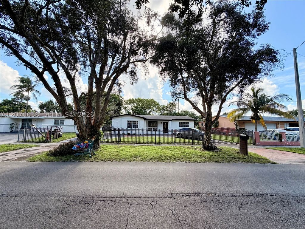 18711 NW 24th Ave, Miami Gardens, FL 33056