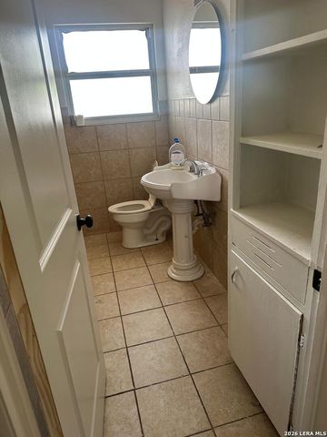 462 Hialeah, San Antonio, TX 78218