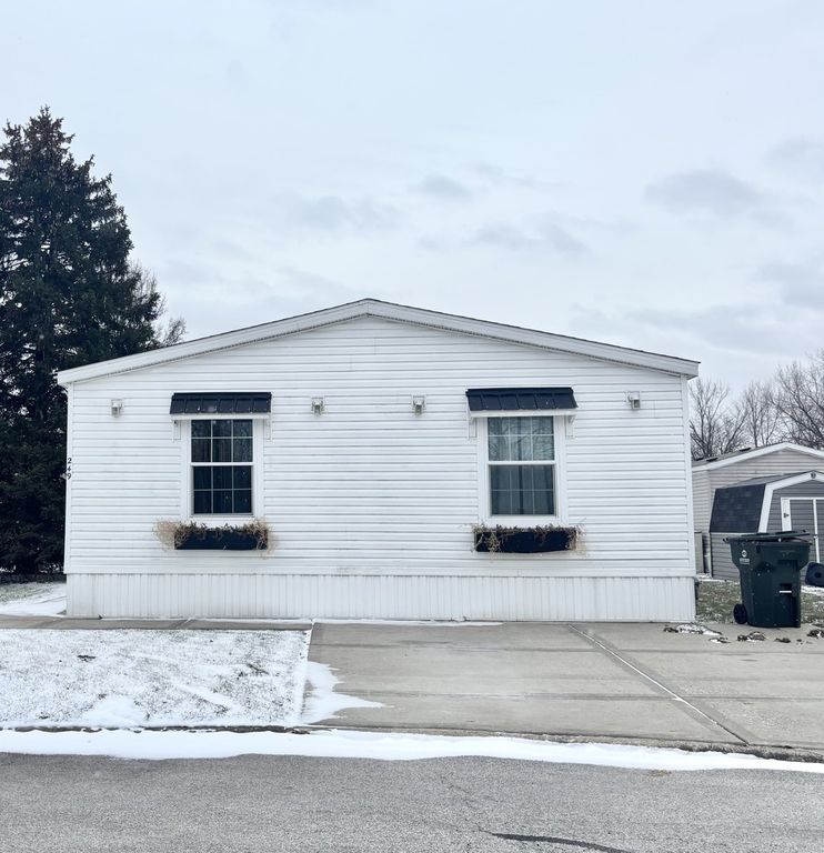 249 Todd Terrace, Lynwood, IL 60411