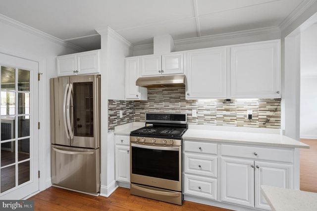 6634 HARRIETT ST, Falls Church, VA 22042