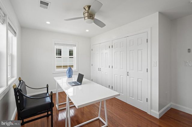 6634 HARRIETT ST, Falls Church, VA 22042