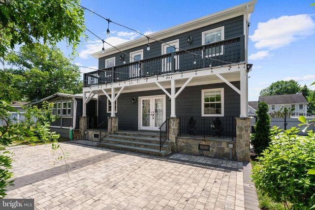 6634 HARRIETT ST, Falls Church, VA 22042