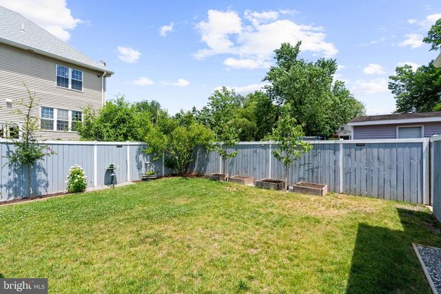 6634 HARRIETT ST, Falls Church, VA 22042