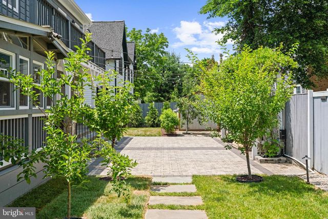 6634 HARRIETT ST, Falls Church, VA 22042
