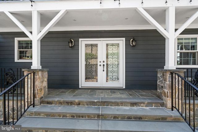 6634 HARRIETT ST, Falls Church, VA 22042