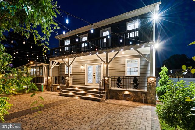 6634 HARRIETT ST, Falls Church, VA 22042