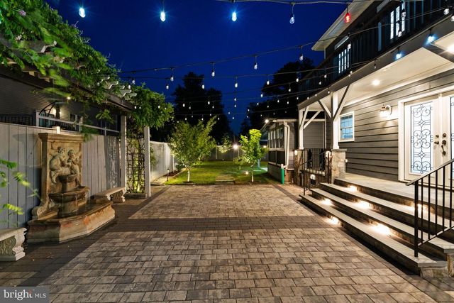 6634 HARRIETT ST, Falls Church, VA 22042