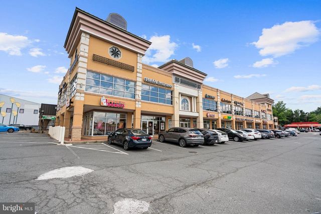 6634 HARRIETT ST, Falls Church, VA 22042