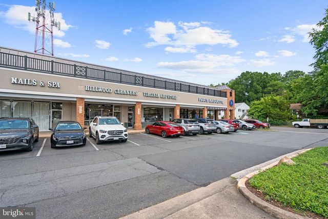 6634 HARRIETT ST, Falls Church, VA 22042