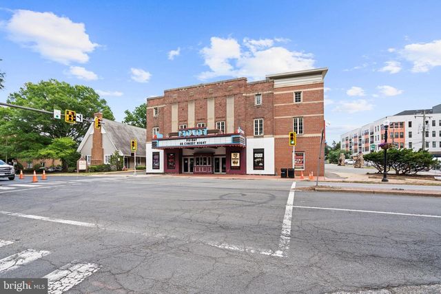6634 HARRIETT ST, Falls Church, VA 22042
