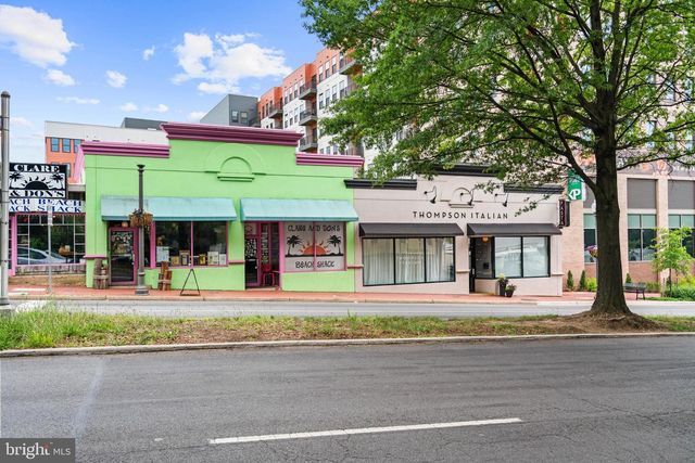 6634 HARRIETT ST, Falls Church, VA 22042