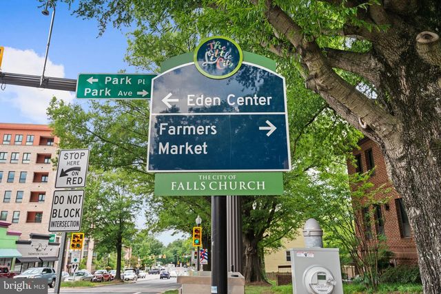 6634 HARRIETT ST, Falls Church, VA 22042