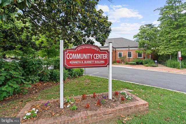 6634 HARRIETT ST, Falls Church, VA 22042