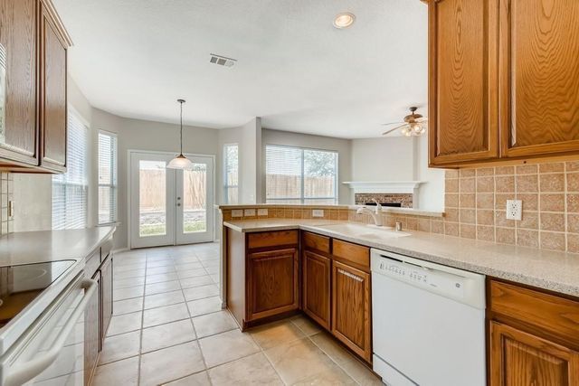 9937 Appletree Way, Fort Worth, TX 76244