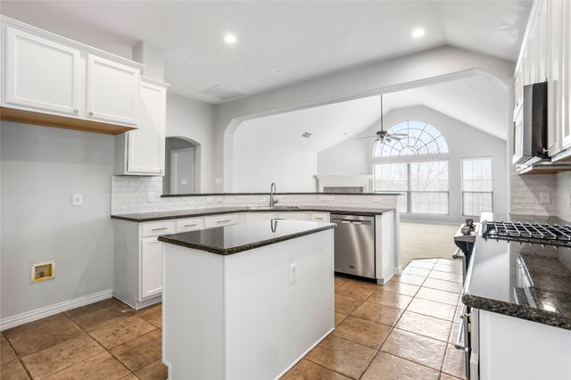 2235 Wildrose Drive, Little Elm, TX 75068