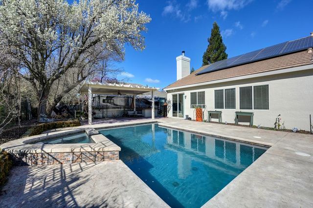 5363 Brookfield Cir, Rocklin, CA 95677