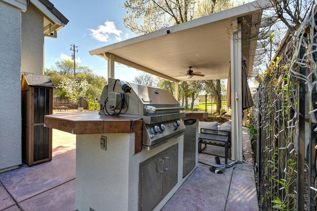 5363 Brookfield Cir, Rocklin, CA 95677